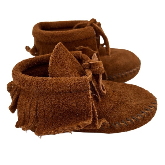 Minnetonka Infant Fringe Bootie Brown SUEDE DREAMS shoes 4 12-18 months - Picture 1 of 16